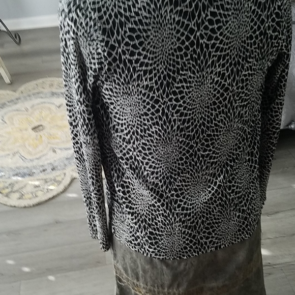 Sweater set - Picture 2 of 2